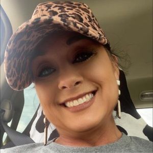 Meet your Posher, Roberta